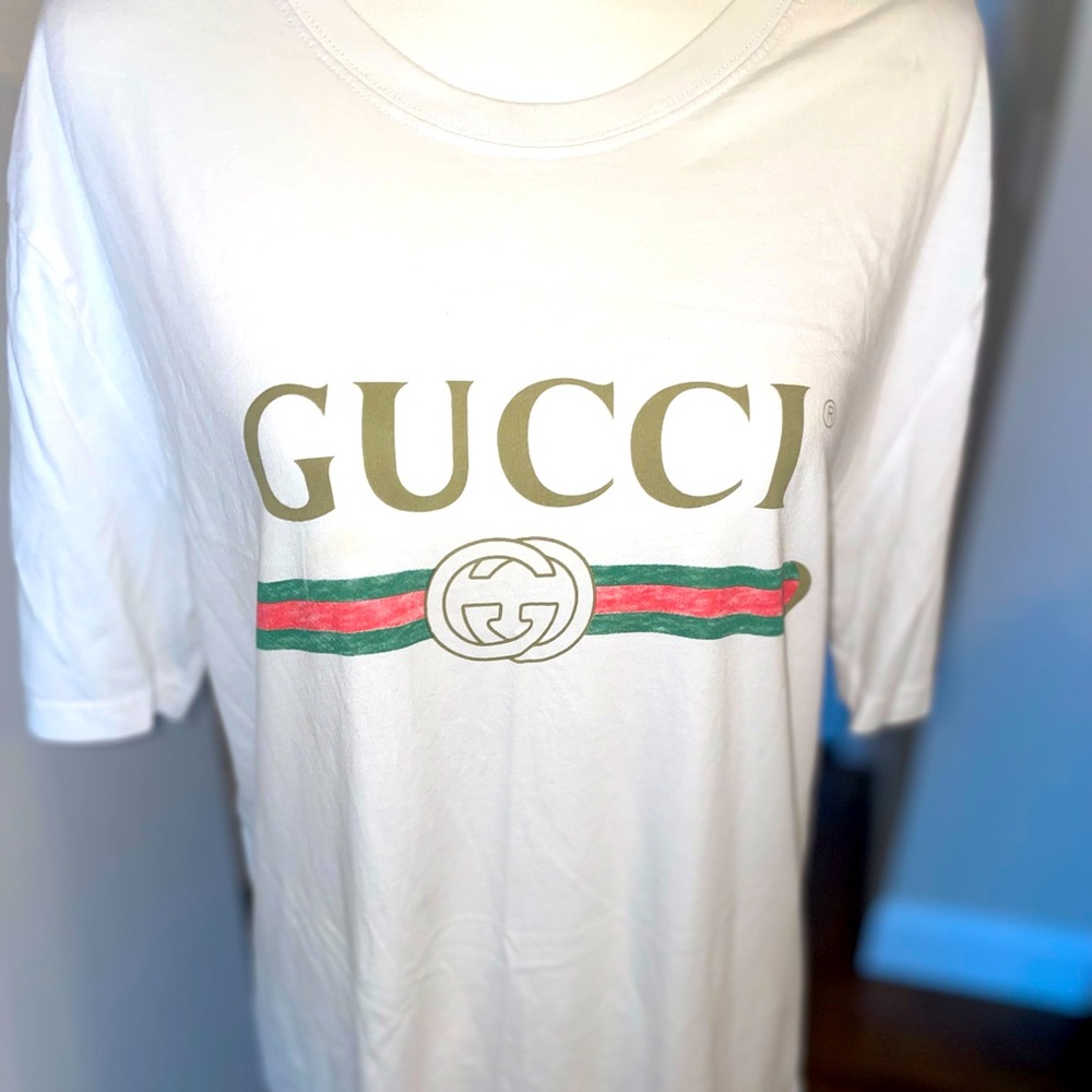 Gucci T-Shirt with dust bag size women L